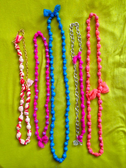 beaded fabric necklace DIY 